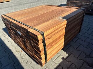 Ca. 140x Guyana Teak Planken Geschaafd, 21x145mm, lengte 105cm